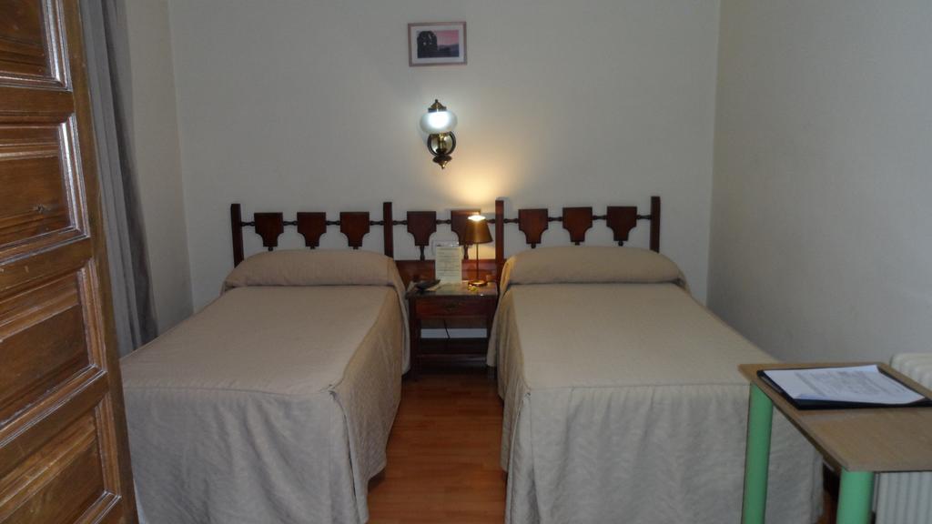Hostal Coruna 아스토르가 객실 사진