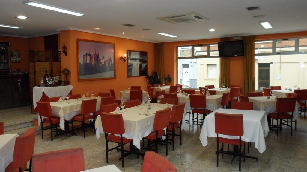 Hostal Coruna 아스토르가 외부 사진