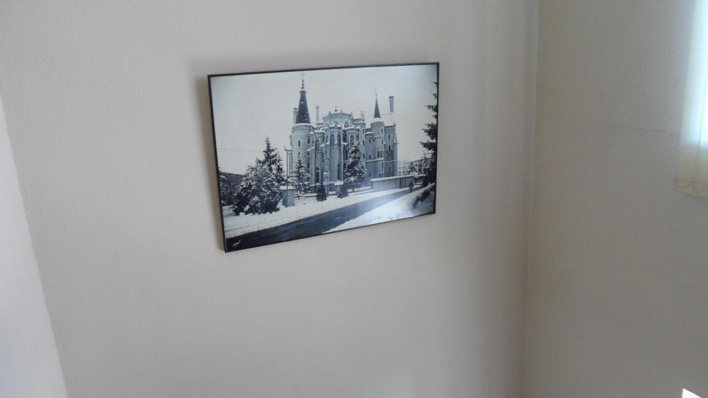 Hostal Coruna 아스토르가 외부 사진