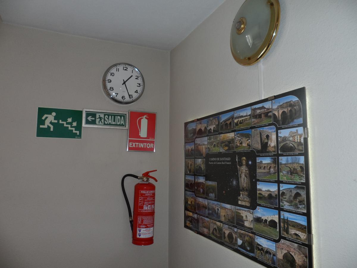 Hostal Coruna 아스토르가 외부 사진