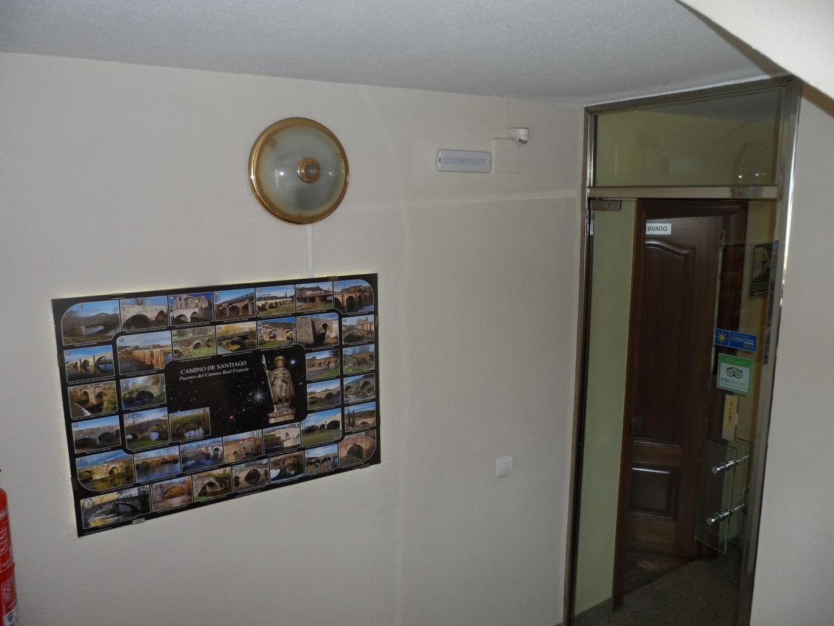 Hostal Coruna 아스토르가 외부 사진
