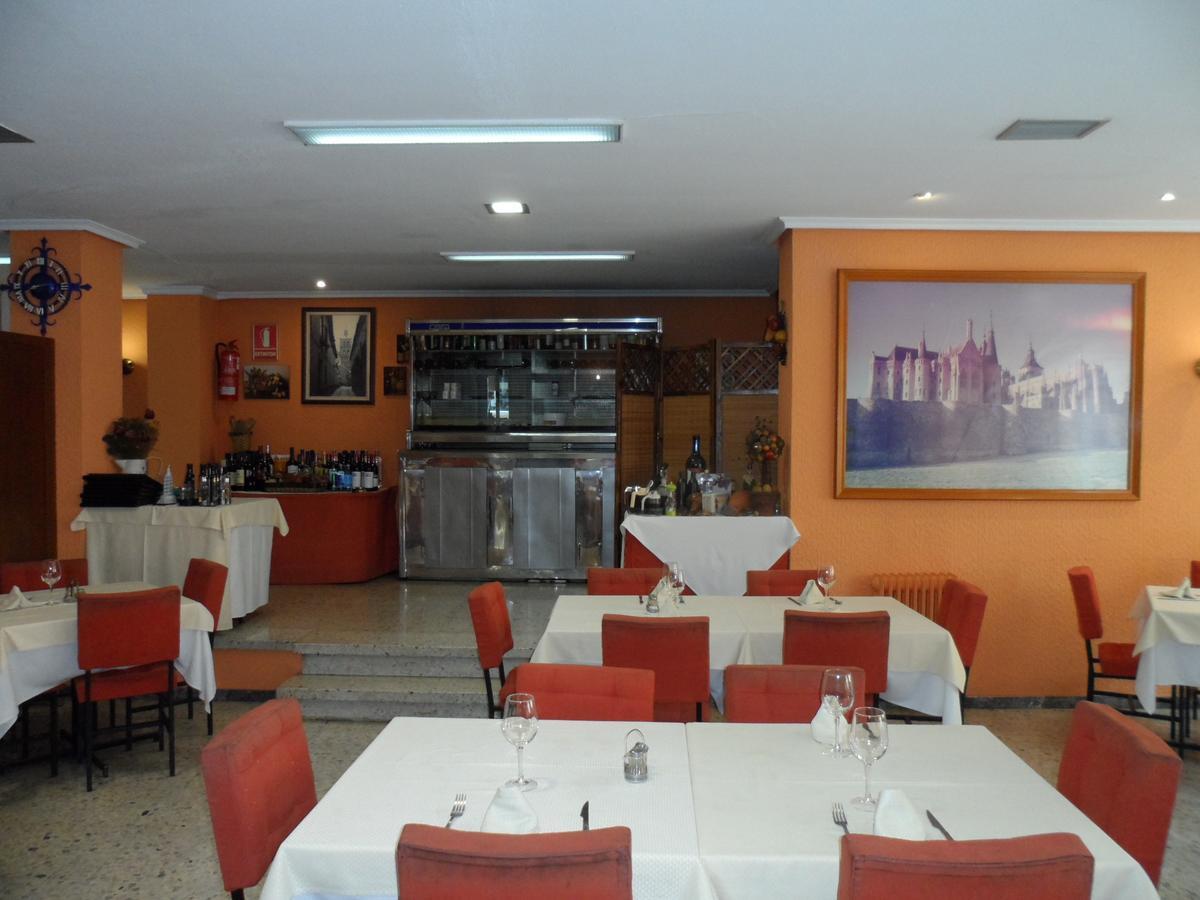 Hostal Coruna 아스토르가 외부 사진