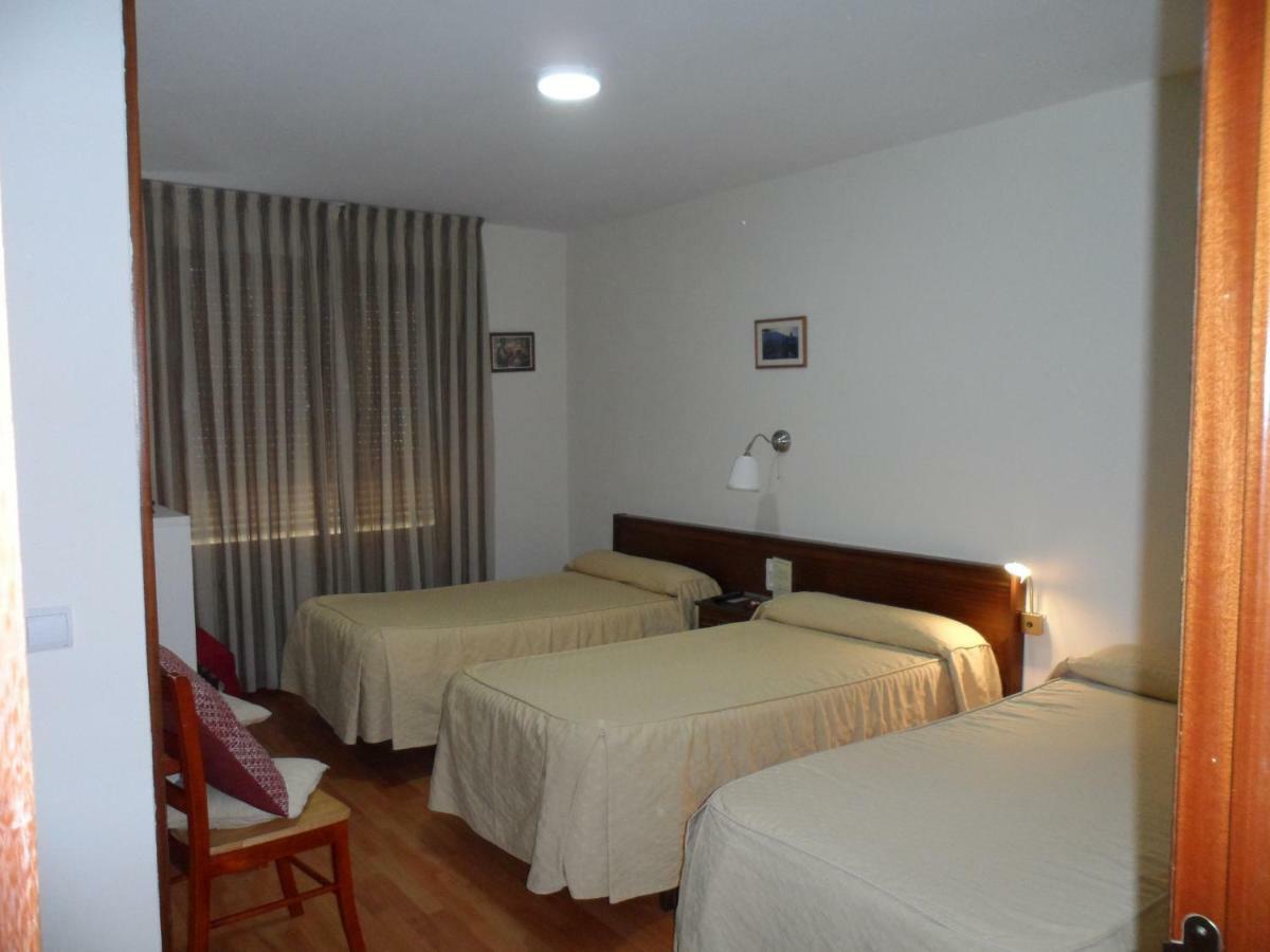 Hostal Coruna 아스토르가 외부 사진